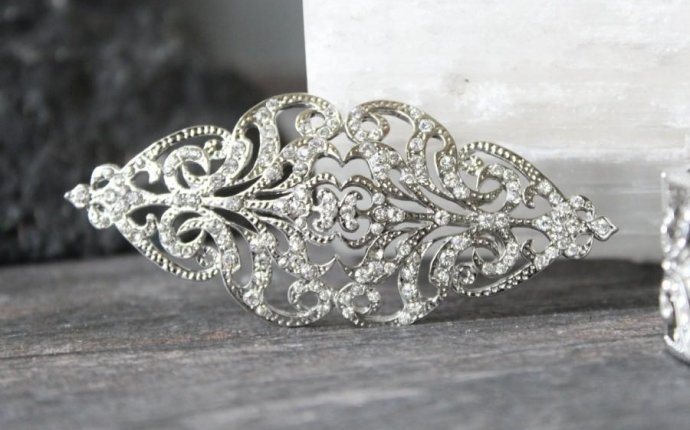 Wedding dresses Accessories Brooches