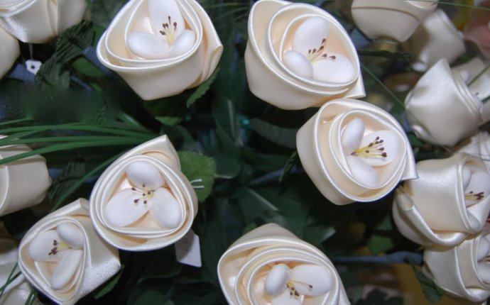 Confetti Flowers | Jordan Almond Favors