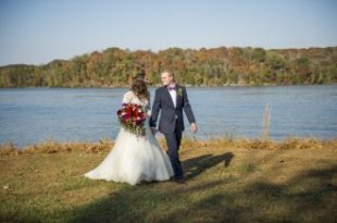 Gorgeous Outdoor October Wedding with Breathtaking Lake View - Whitestone Country Inn - width=