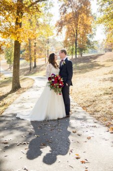 Gorgeous Outdoor October Wedding with Breathtaking Lake View - Whitestone Country Inn - width=