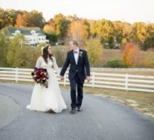 Gorgeous Outdoor October Wedding with Breathtaking Lake View - Whitestone Country Inn - www.whitestoneinn.com